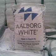 Белый цемент (М-600) Алборг Уайт в мешках фото