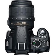 Профессиональный зеркальный фотоаппарат Nikon D3000 фото