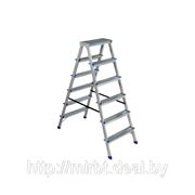 Лестница-стремянка алюм. двухстороняя 130 см 6 ступ., 6.1 кг (DHR 406) фотография