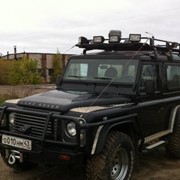 Автомобиль Land Rover Defender 130 черный