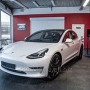 Tesla Model 3 фото