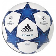 Футбольный мяч adidas фотография