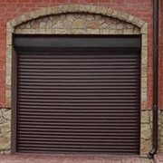 Ворота гаражные: ролетные ворота и секционные ворота фото