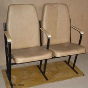 Театральные кресла на металлокаркасе