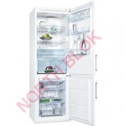Холодильник Electrolux ENA34933W фото