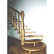 Деревянные лестницы на больцах фото