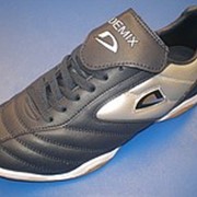 Футбольную обувь Demix фото