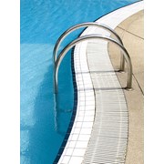 Ремонт и обслуживание плавательных бассейнов фото
