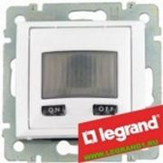 Legrand 770089 Датчик движ с нейтралью 230В, 50/60Гц. 1000Вт белый Valena фотография