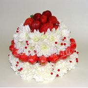 Торт из живых цветов “Клубничный“ фото
