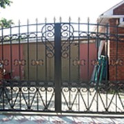 Кованые распашные ворота “Узорные “ прозрачные фотография