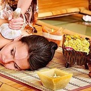 Тайский массаж травяными мешочками фотография