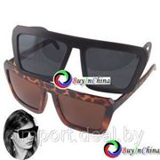 Солнцезащитные очки “Wayfarers Style“ фотография