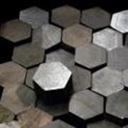 Шестигранник стальной горячекатанный калиброванный фотография