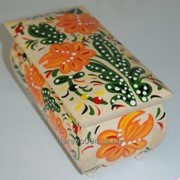 Деревянная лакированная шкатулка с ручной росписью цветочными узорами