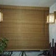 Плетеные шторы из бамбука фото