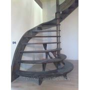 Винтовая-веерная лестница фото