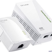 Комплект TP-Link адаптеров Powerline AV200 с функцией усилителя беспроводного сигнала (до 300 Мбит/с) (TL-WPA2220 KIT)