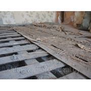 Демонтаж деревянного пола на лагах