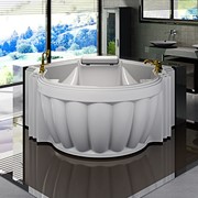 Акриловая ванна Монте-Карло с панелью фотография