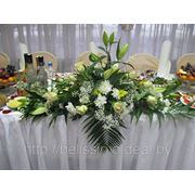 Работа флориста из цветов, подаренных на свадьбе