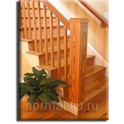 Деревянная лестница недорогая фото