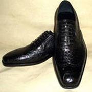 Обувь кожаная мужская фотография