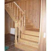 Деревянная лестница модель 7 фото