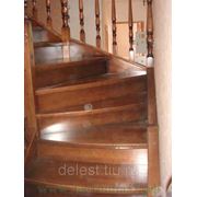 2-х маршевая лестница с 4-мя радиусными ступенями фото
