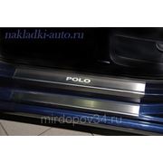 Накладки на пороги с надписью VW POLO V 5D фото