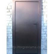 Металлическая дверь фотография