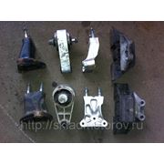 Подушка двигателя передняя (передняя опора двигателя) LDV Maxus 521130015 (521130017) фото