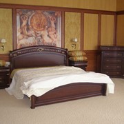 Мебель для спальни из натурального дерева фото