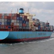 Морские контейнерные перевозки грузов. фото