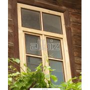 Окно деревянное фотография