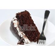 Торт шоколадный с вишней фотография