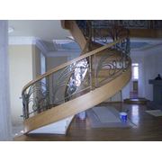 Винтовая кованая лестница фото