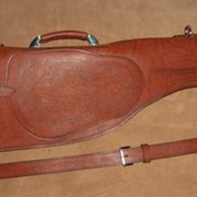Кофр-чехол для ружья из натуральной кожи с риснком . фото