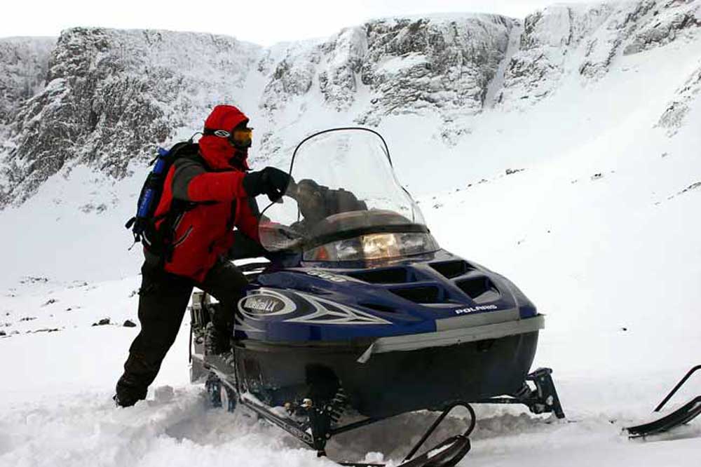 ориентирование на снегоходах. ориентирование на снегоходах. скандик 550 swt. ориентирование на снегоходе. экскурсии на снегоходах архыз.