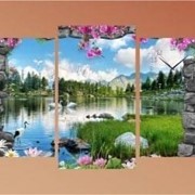 Трёхпанельная модульная картина с часами 65 х 85 см Озеро с лебедями и аистами и цветочками у берега фото