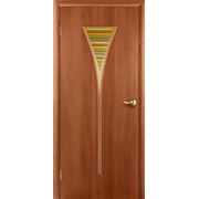 Межкомнатная ламинированная дверь Исток со стеклом Гамма, цвет Итальянскийй орех фотография