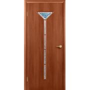 Межкомнатная ламинированная дверь Нарцисс, стекло Бирюза, цвет Итальянский орех фото