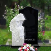 Памятник комбинированный белый мрамор, черный габбро 2 фото