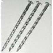 Гвозди специальные для пневмоинструмента с кольцевой или винтовой накаткой на стержне фото