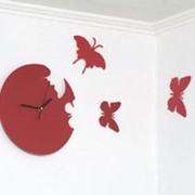 Часы с бабочками фото
