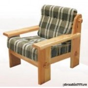 Деревянные кресла с подушками фото