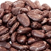 Какао-бобы очищенные ферментированные фото