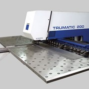 Пресс координатно-пробивной листообрабатывающий модель TRUMPF TRUMATIC 200, размеры листа до 1250х2500 мм, толщина листа от 0,55 до 3 мм, точность пробивки 0,1 мм, пр-во Германия
