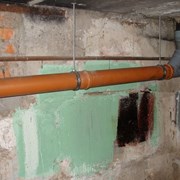 Замена труб (лежаков) системы канализации дома