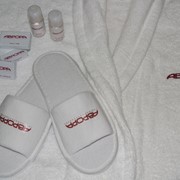 Вышивка логотипа на текстильные изделия (полотенца,халаты,пледы ,скатерти, салфетки) Корпоративные подарки с вышивкой фото
